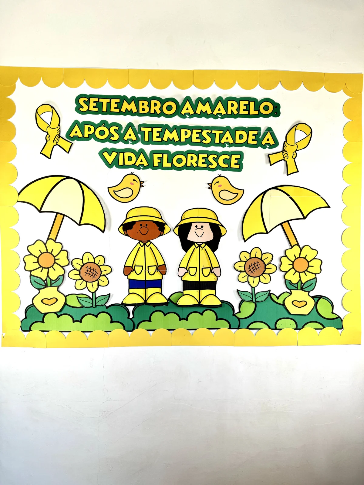Painel Setembro Amarelo - ensino fundamental — amostra 3: 💛🌻 Setembro Amarelo: após a tempestade, a vida floresce