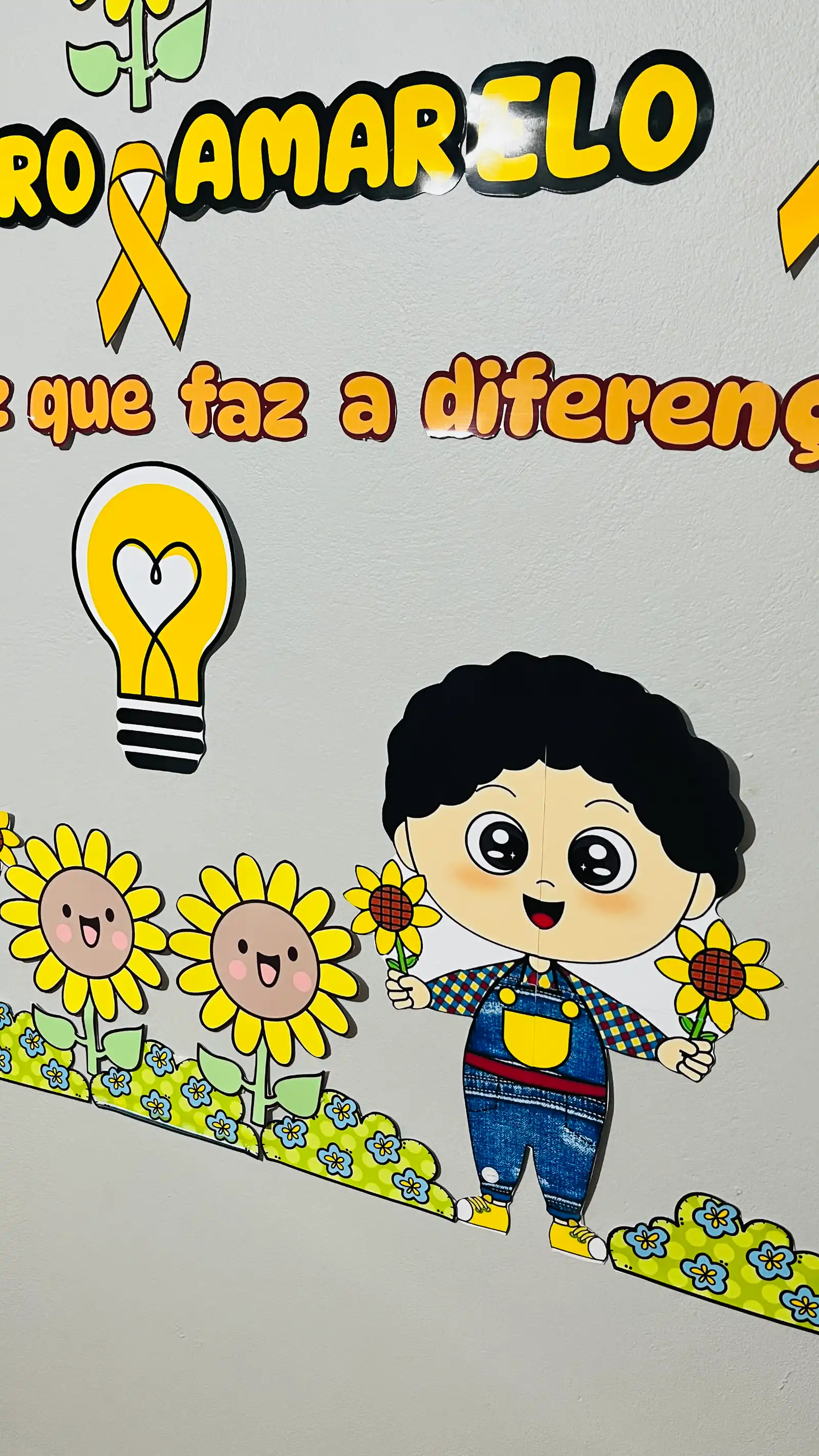Painel Setembro Amarelo – Valorize a Vida — amostra 3: Painel Setembro Amarelo com aproximadamente 1,20 × 1,20 m