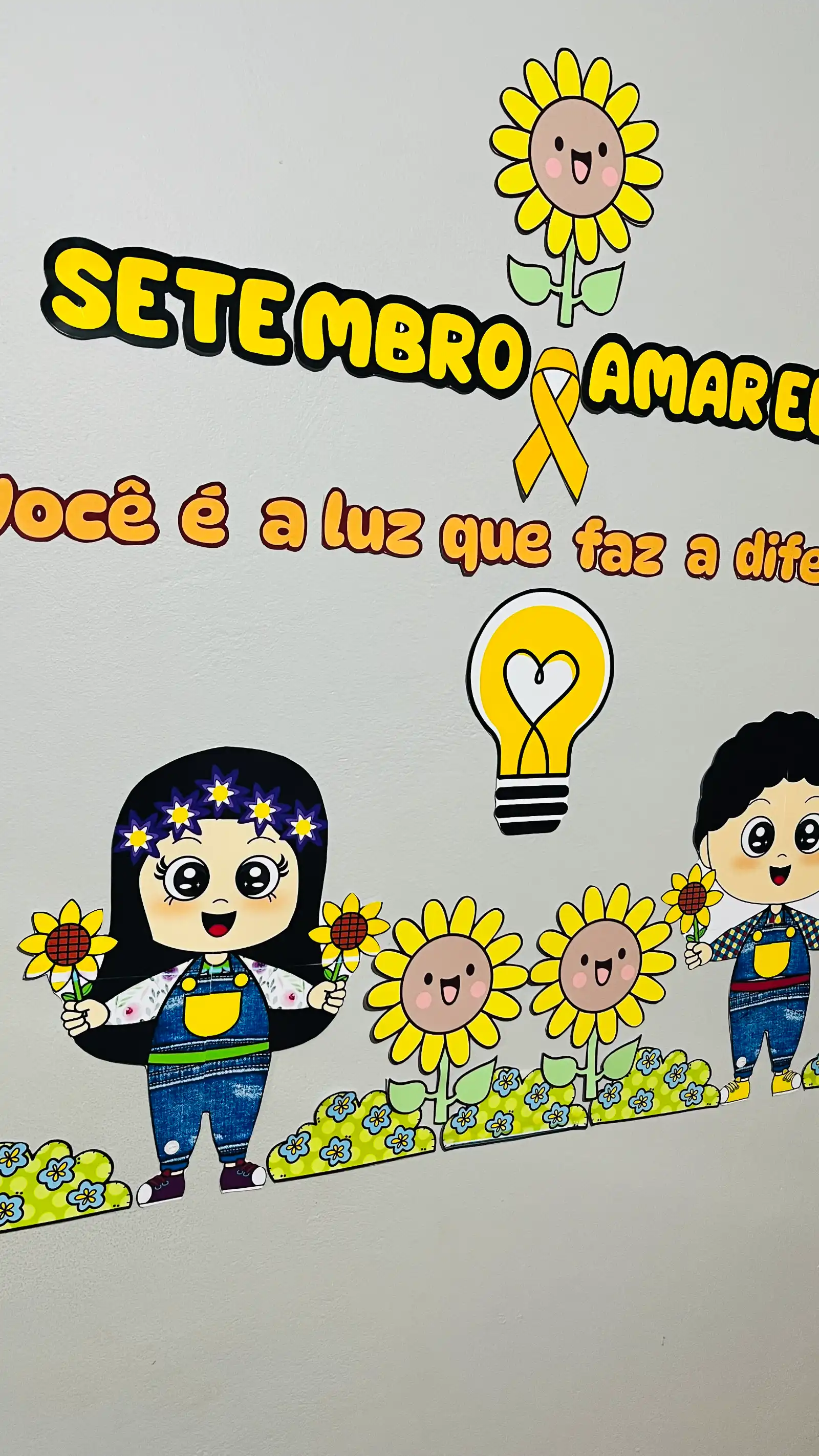 Painel Setembro Amarelo – Valorize a Vida — amostra 4: Painel Setembro Amarelo com aproximadamente 1,20 × 1,20 m