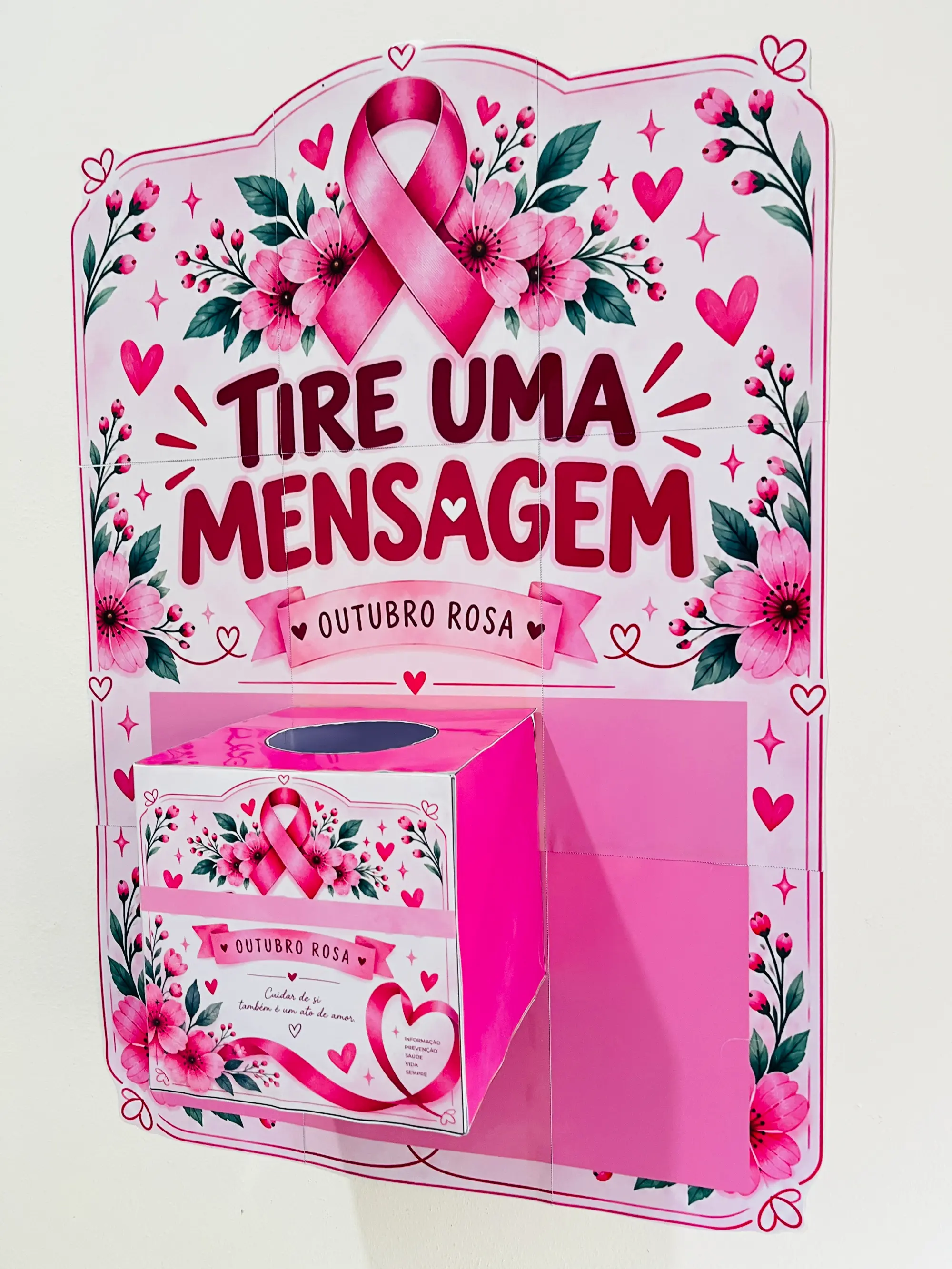 Painel Tire uma Mensagem – Outubro Rosa | Atividade de Conscientização e Carinho — amostra 6: Painel Outubro Rosa com caixa…