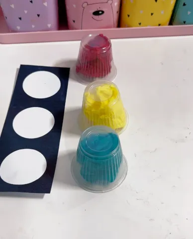 Palitoche de Semáforo para Colorir – Educação Infantil — amostra 1: Palitoche de semáforo para colorir e montar