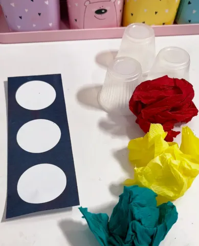 Palitoche de Semáforo para Colorir – Educação Infantil — amostra 3: Palitoche de semáforo para colorir e montar