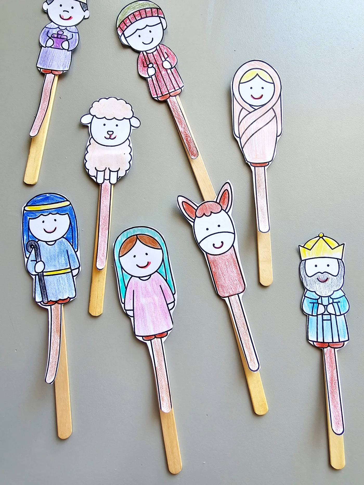 Palitoches de Natal história de Jesus — amostra 1: Este PDF contém 8 palitoches (puppets de palito) temáticos de Natal ,…