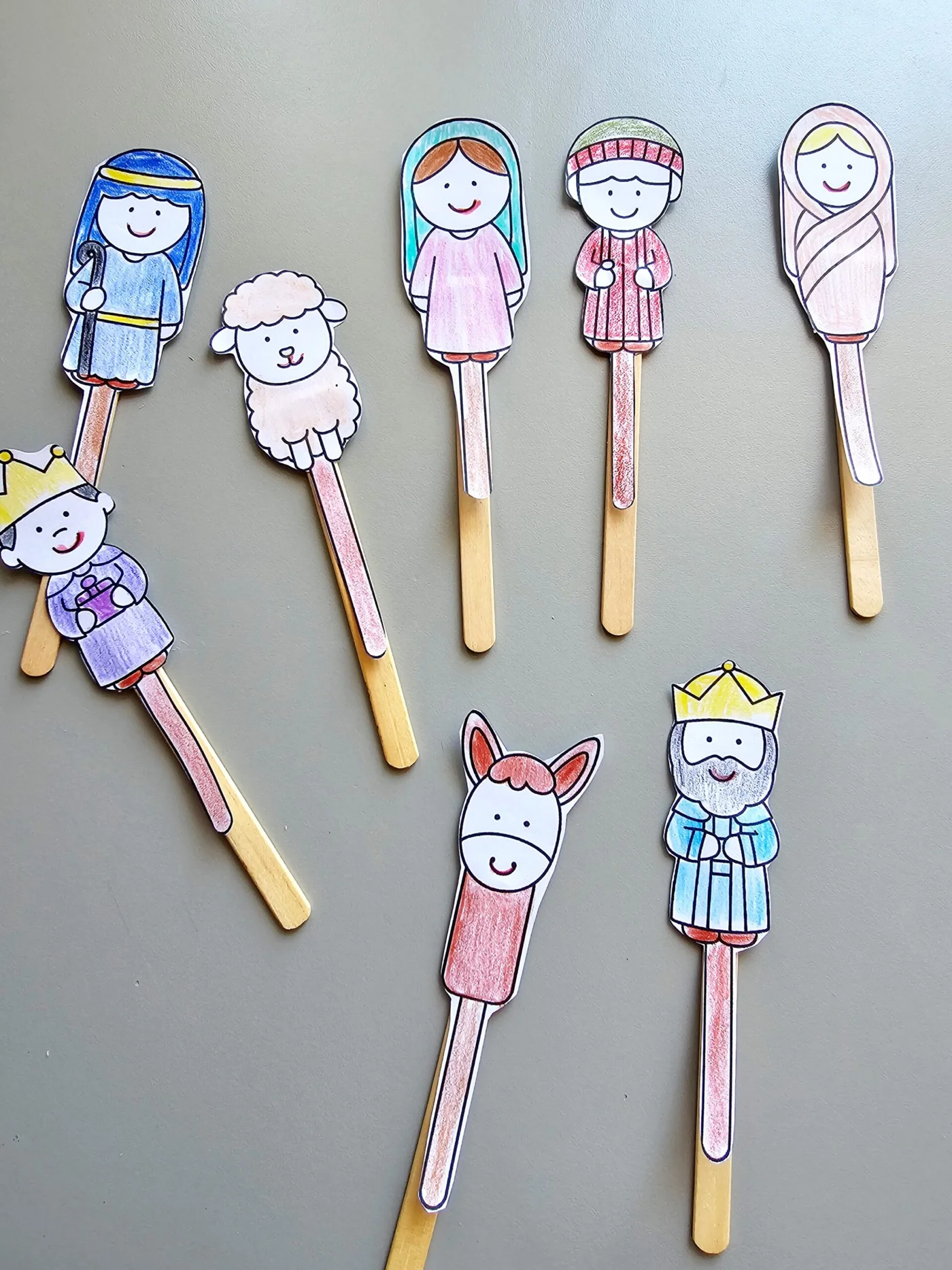 Palitoches de Natal história de Jesus — Datas comemorativas para Todas as séries: Este PDF contém 8 palitoches (puppets de…