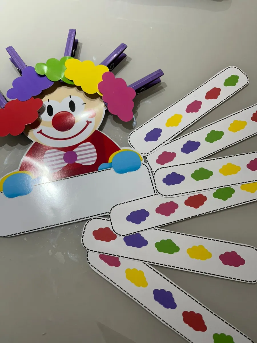 Pareamento de Cores Palhacinho dos Pompons — amostra 1: Com o Pareamento de Cores – Palhacinho dos Pompons, as crianças…