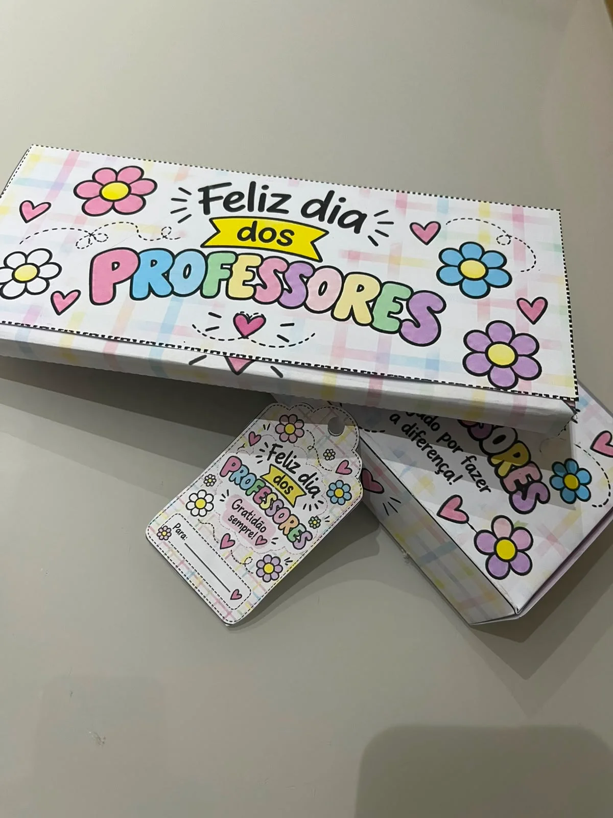 PERSONALIZADO DIA DO PROFESSOR - CAIXINHA E TAG — capa do material