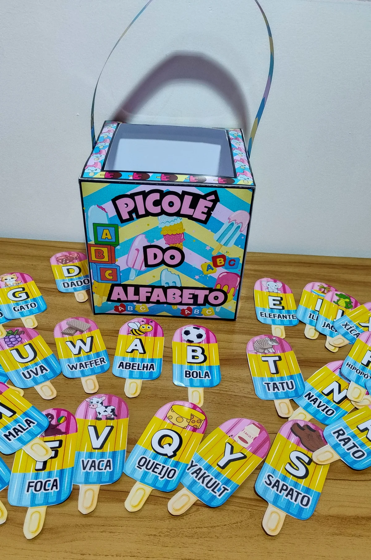 Picolé do Alfabeto – Material Pedagógico — Alfabetização para Educação Infantil: Aprender o alfabeto nunca foi tão divertido