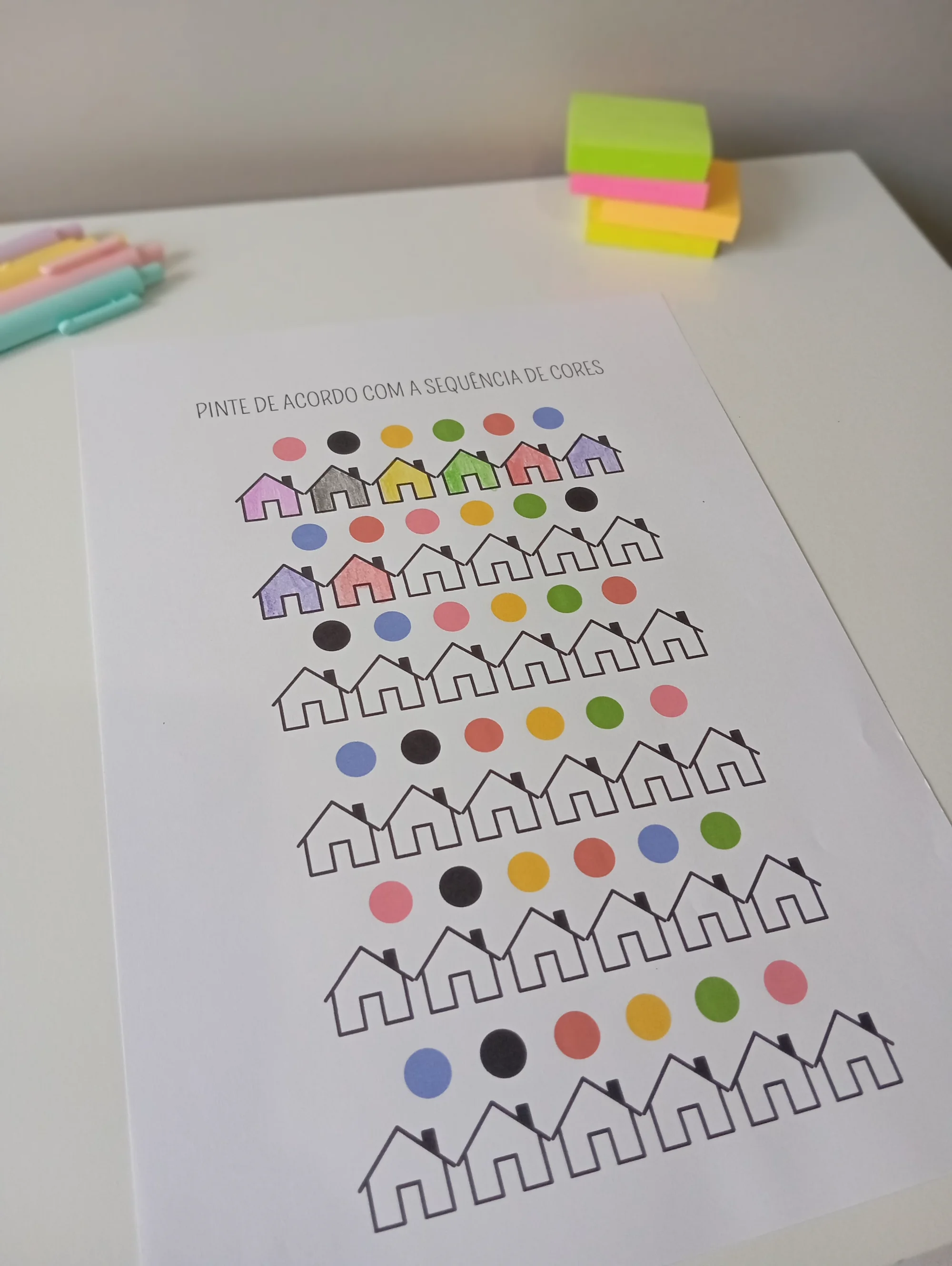 Pinte de Acordo com as Cores: Atividade Educativa para Aprender — amostra 3: Atividade lúdica em PDF para a Educação Infantil