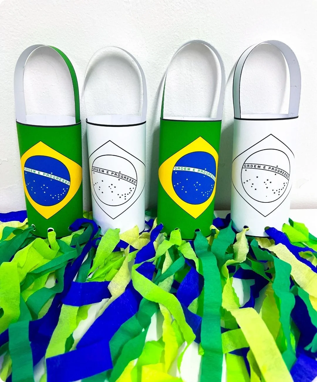 Pipa de mão da Copa do Mundo para imprimir — Educação Infantil — amostra 2: Como conduzir a atividade com a turma