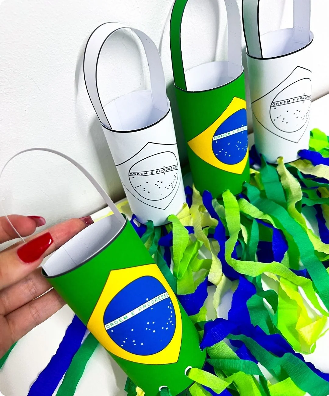 Pipa de mão da Copa do Mundo para imprimir — Educação Infantil — amostra 4: Para quais turmas é indicado