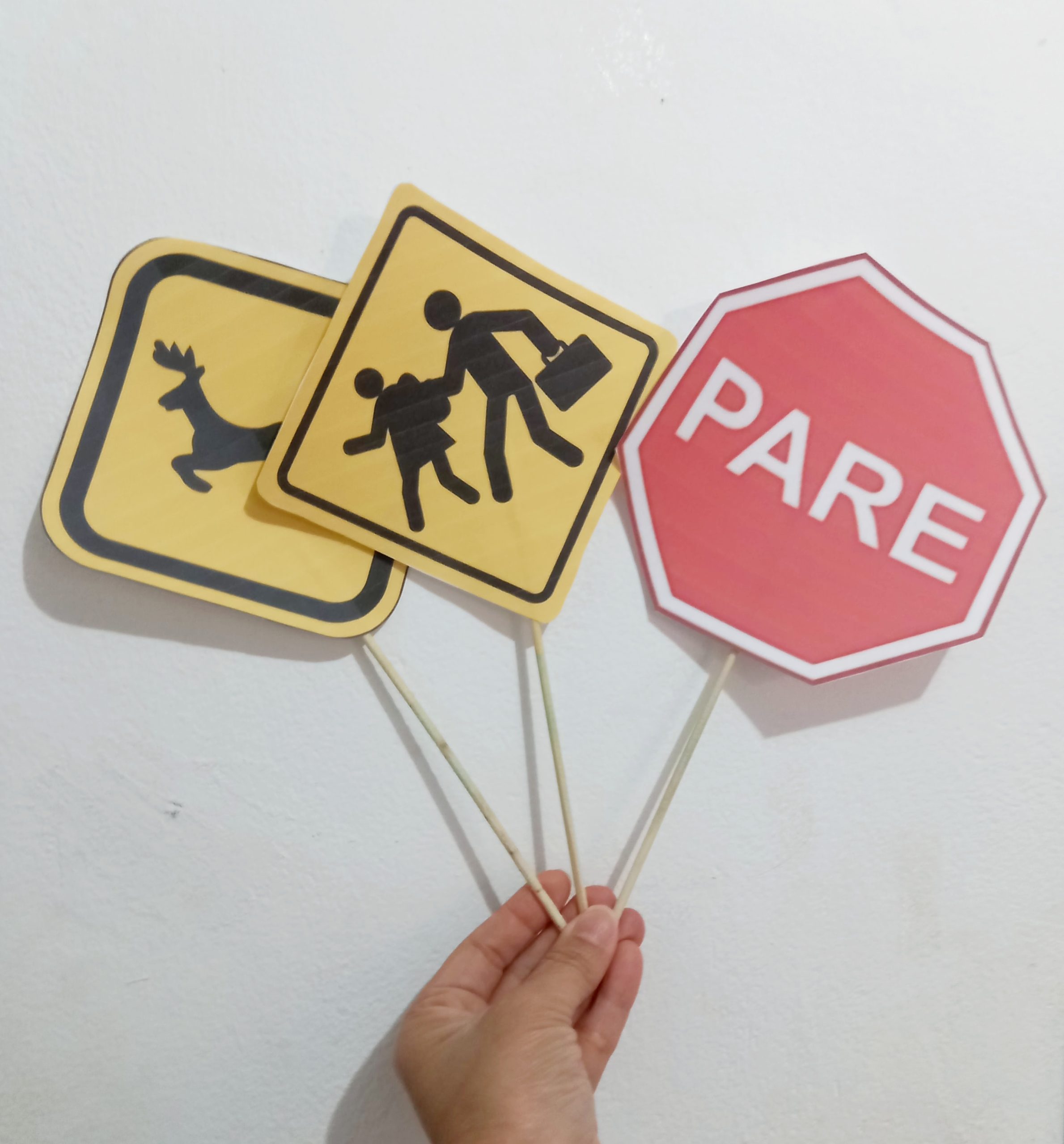 Placas de trânsito / palitoches semana do trânsito – PDF para Imprimir — Jogos pedagógicos para Educação Infantil: Arquivo…