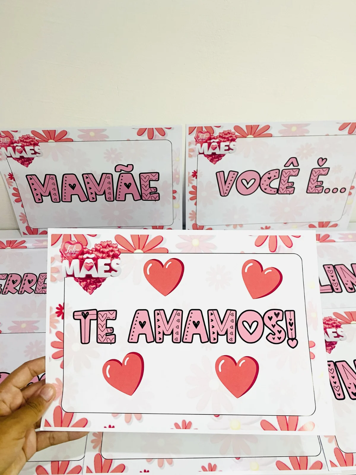 Plaquinhas de Apresentação para o Dia das Mães — amostra 2: Formato e entrega