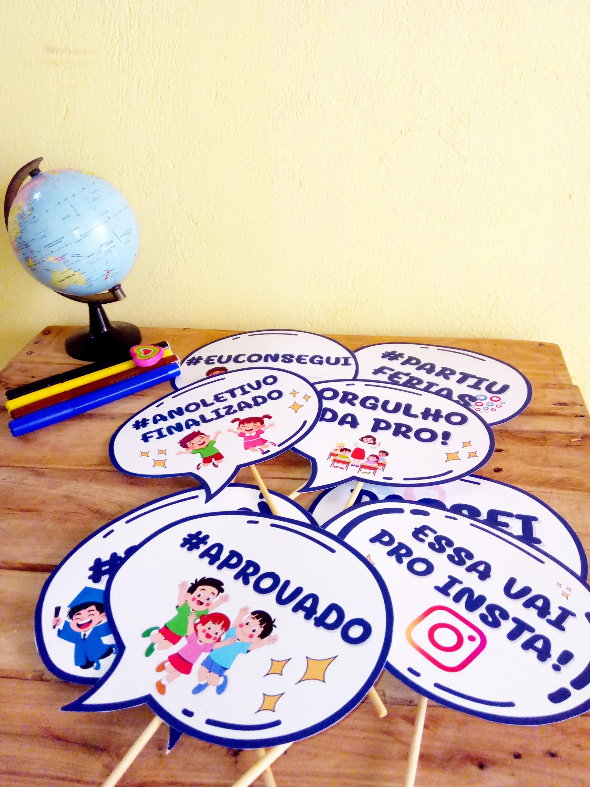 Plaquinhas Escolares Divertidas: Modelos Coloridos para Imprimir — amostra 3: Faixa etária / ano escolar