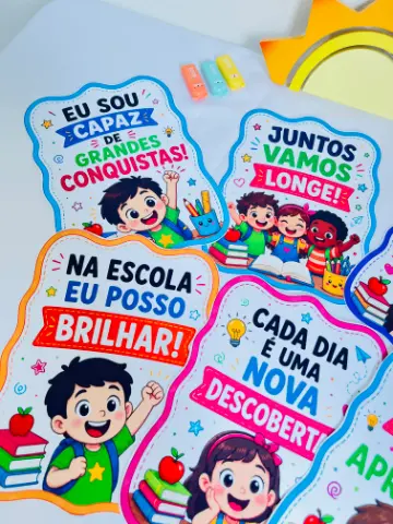Plaquinhas Volta às Aulas PDF | Fotos e Acolhida — amostra 4: 🖨️ Formato e Praticidade: Plaquinhas Volta às Aulas PDF | Fotos e Acolhida — amostra 4: 🖨️ Formato e Praticidade: