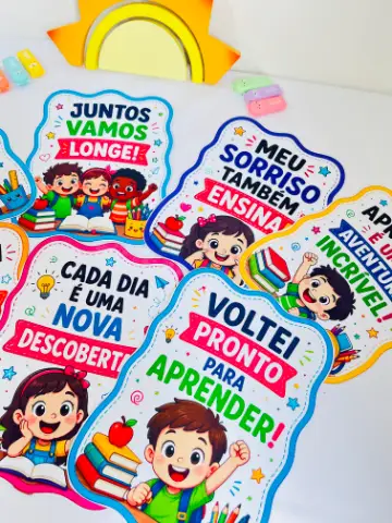Plaquinhas Volta às Aulas PDF | Fotos e Acolhida — amostra 5: Plaquinhas coloridas de Volta às Aulas em PDF Plaquinhas Volta às Aulas PDF | Fotos e Acolhida — amostra 5: Plaquinhas coloridas de Volta às Aulas em PDF