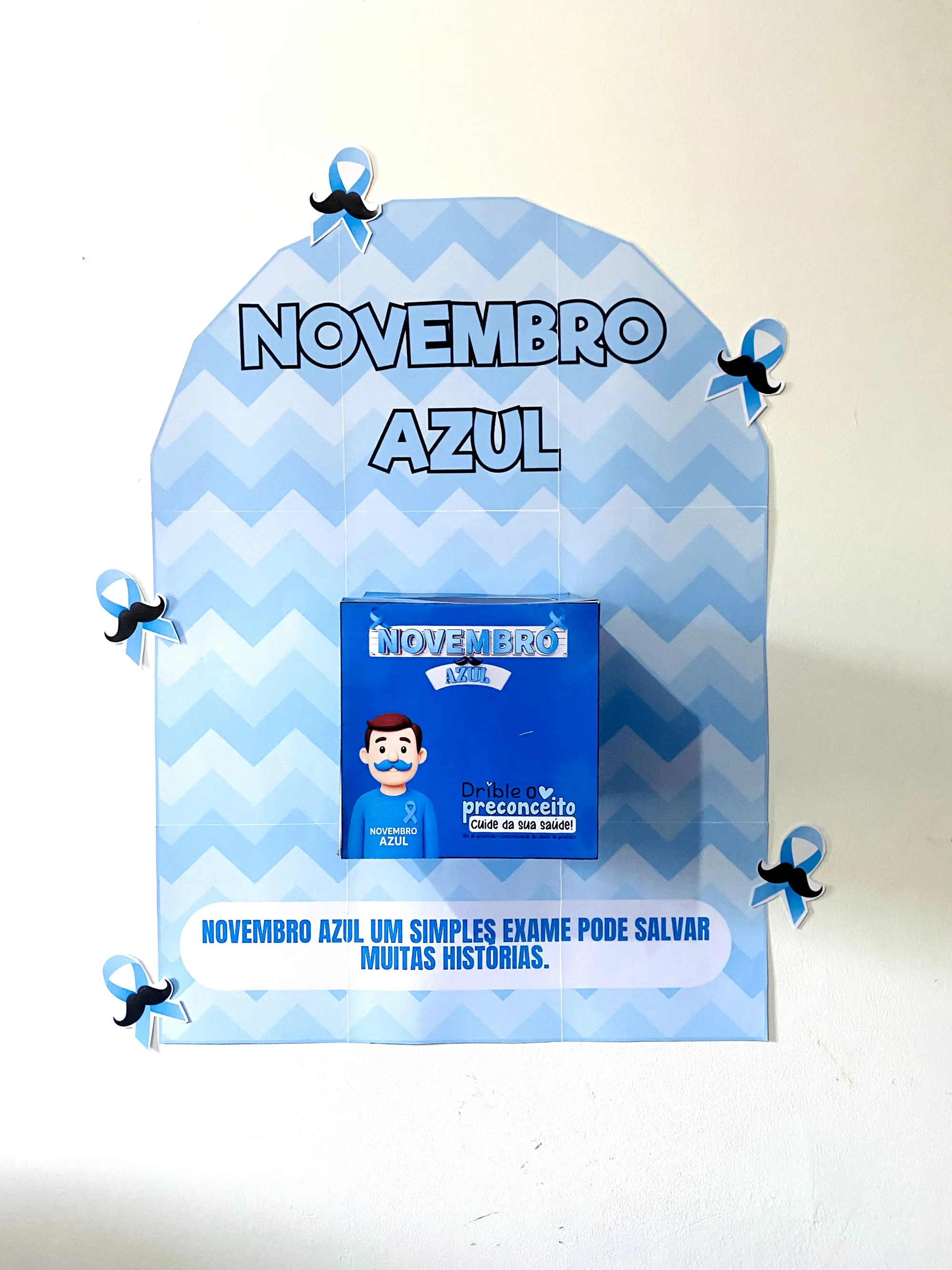 PLR - Novembro Azul na Escola: Painel com Caixa e 24 Fichas — amostra 1: Painel Novembro Azul com caixa especial e 24…