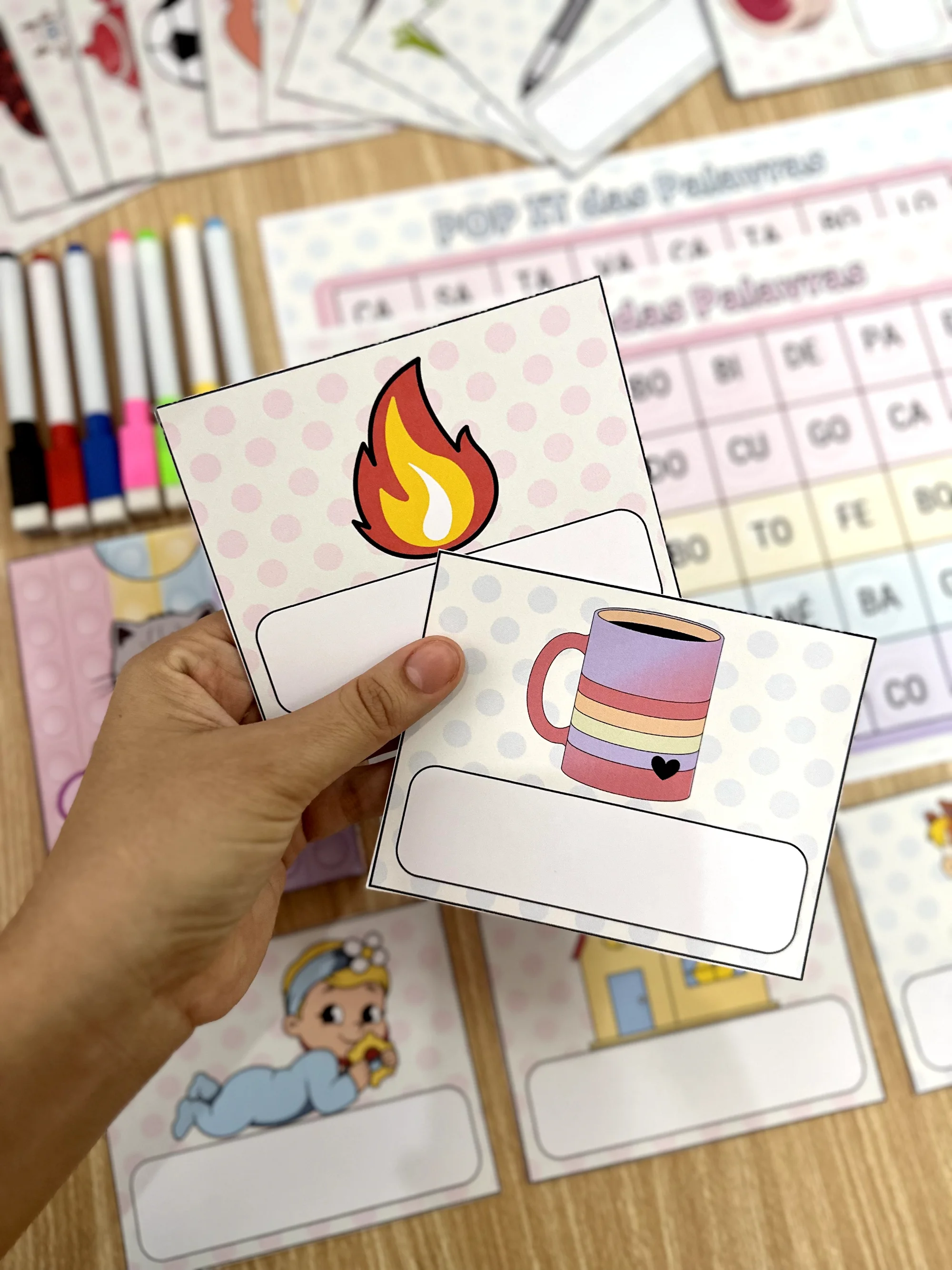 Pop It das palavras alfabetizar com silabas — amostra 2: O arquivo Pop It das palavras inclui 2 tabuleiros de sílabas e 34…