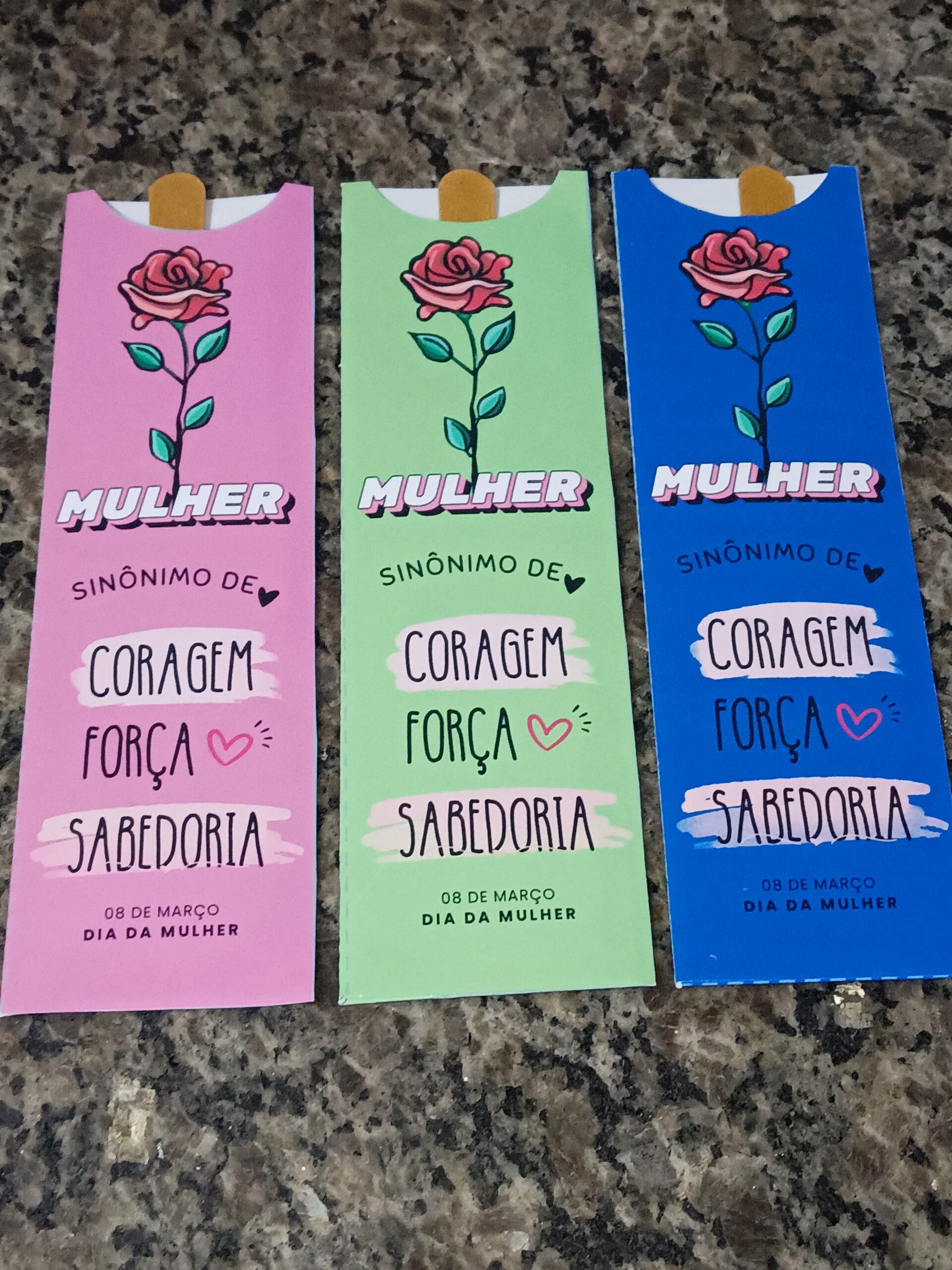 Porta lixa dia das mulheres – PDF para Imprimir — amostra 2: Sobre o PORTA LIXA DIA DAS MULHERES