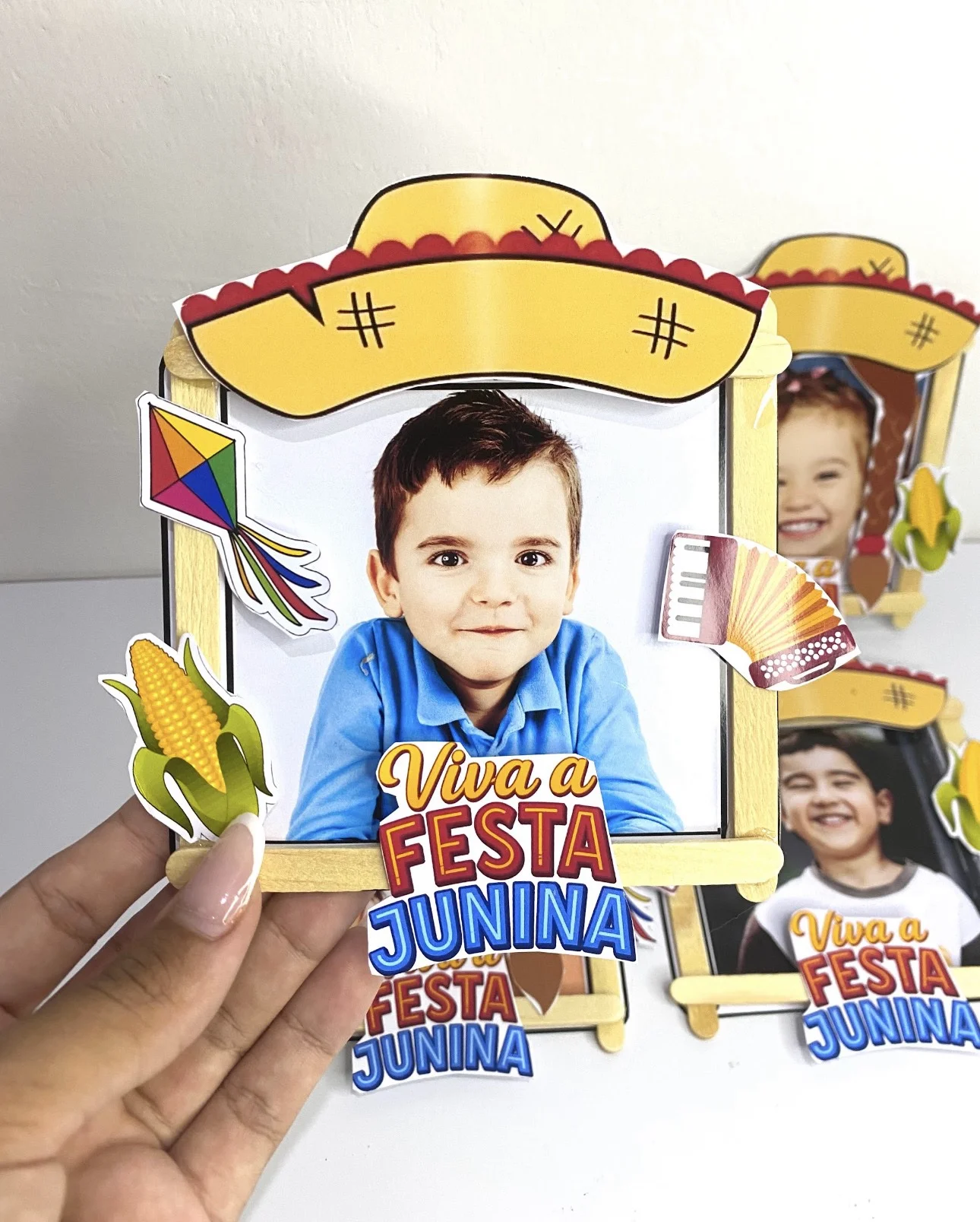 Porta retrato junino lembrancinha — amostra 3: 🌽✨ Porta-Retrato Junino ✨🌽 Um mimo lindo e divertido para deixar a Festa…