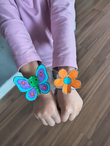 Pulseiras da Primavera — Recorte, Pinte e Use! — amostra 3: 🌸 Atividade de Primavera para recortar, pintar e montar…