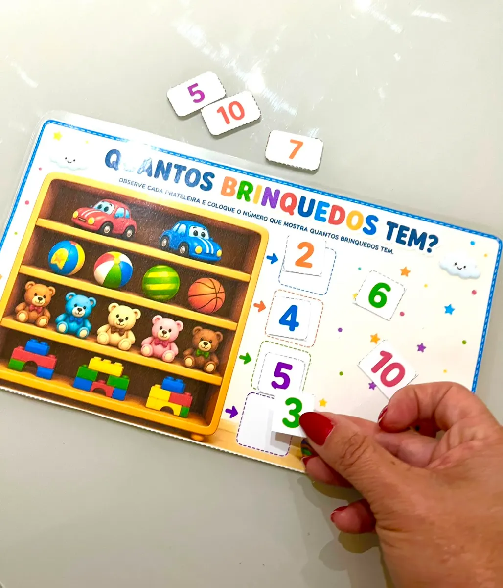 Quantos tem? Brinquedos - Matemática: Alfabetização — amostra 4: Com a atividade "Quantos Brinquedos Tem