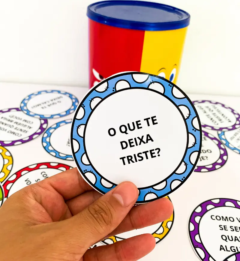 Quiz das Emoções - Divertidamente – PDF para Imprimir — amostra 3: Torne o retorno às aulas ainda mais envolvente com este…