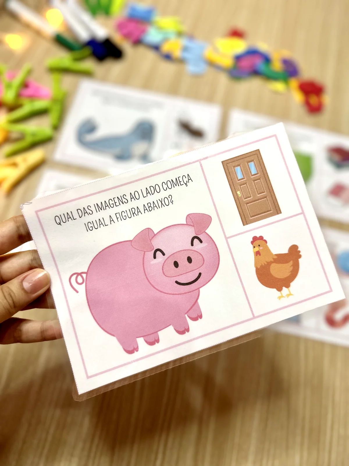 Recurso Aliteração – Fichas Consciência Fonológica — amostra 6: O material contempla 18 fichas com imagens para desenvolver…