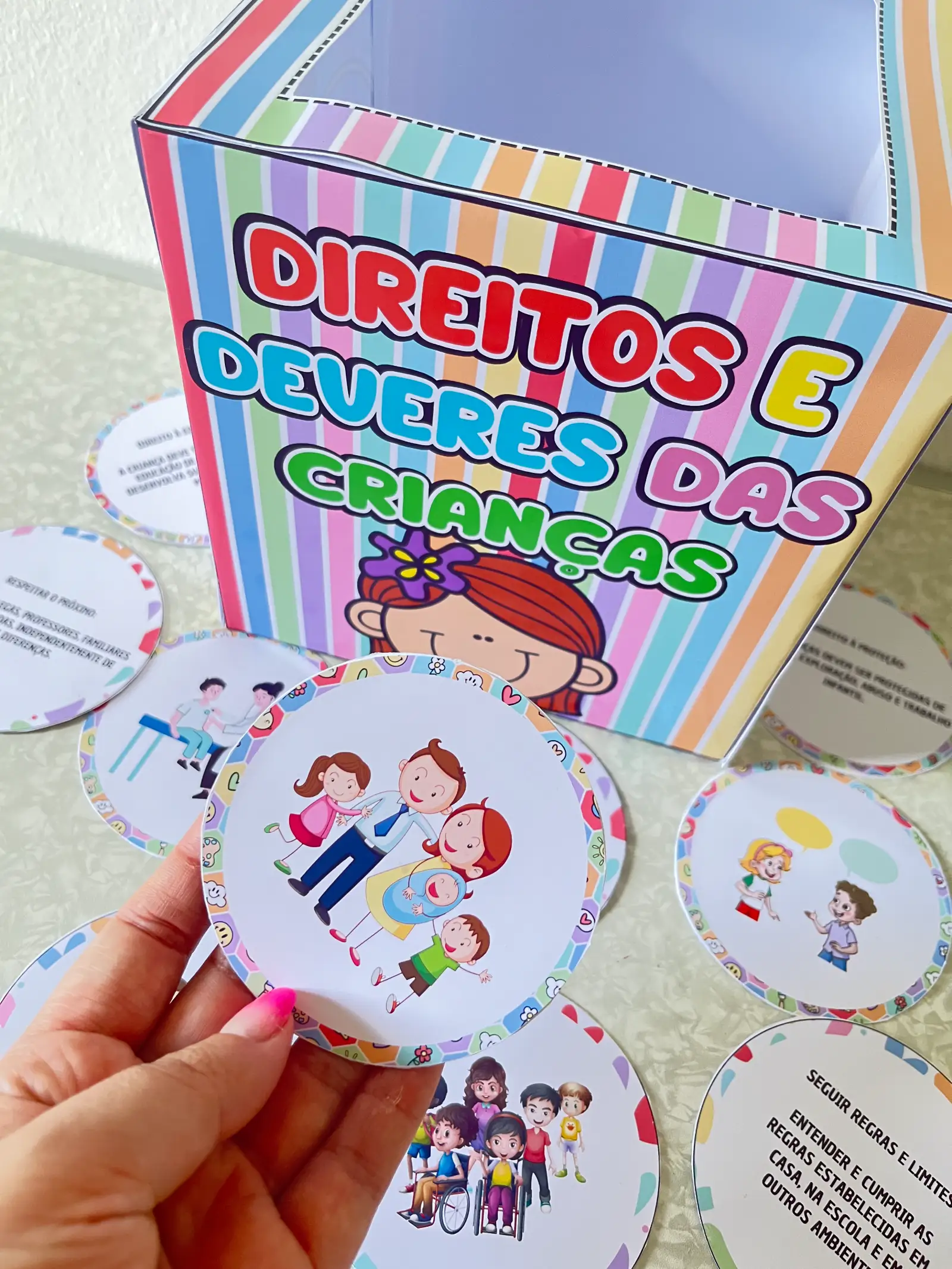 RECURSO - CAIXA DOS DIREITOS E DEVERES DA CRIANÇA — amostra 2: Ensine as crianças sobre respeito, cidadania,…