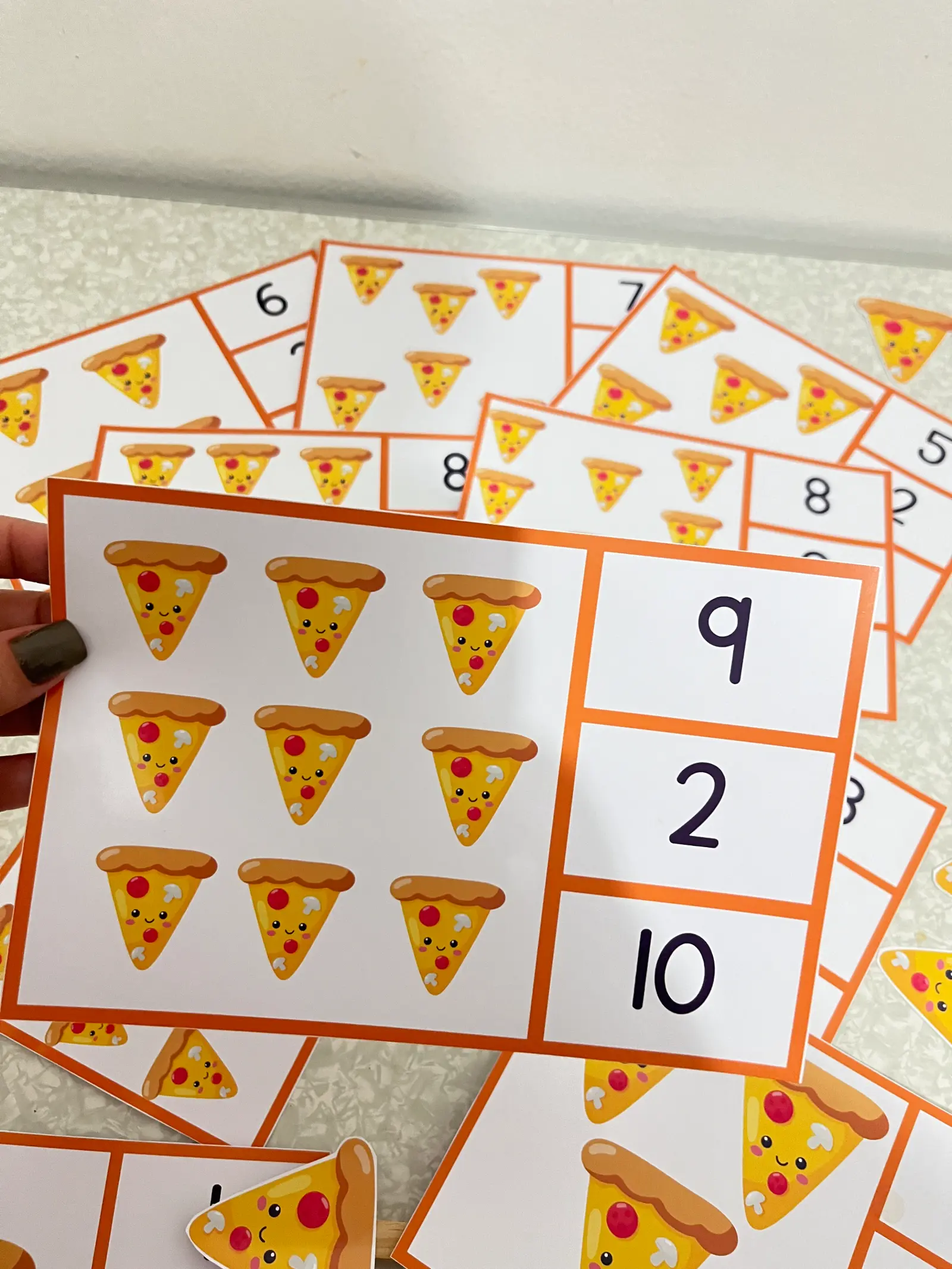 RECURSO PEDAGÓGICO - PIZZARIA DOS NÚMEROS — amostra 5: Que tal transformar a aprendizagem dos números em uma brincadeira…