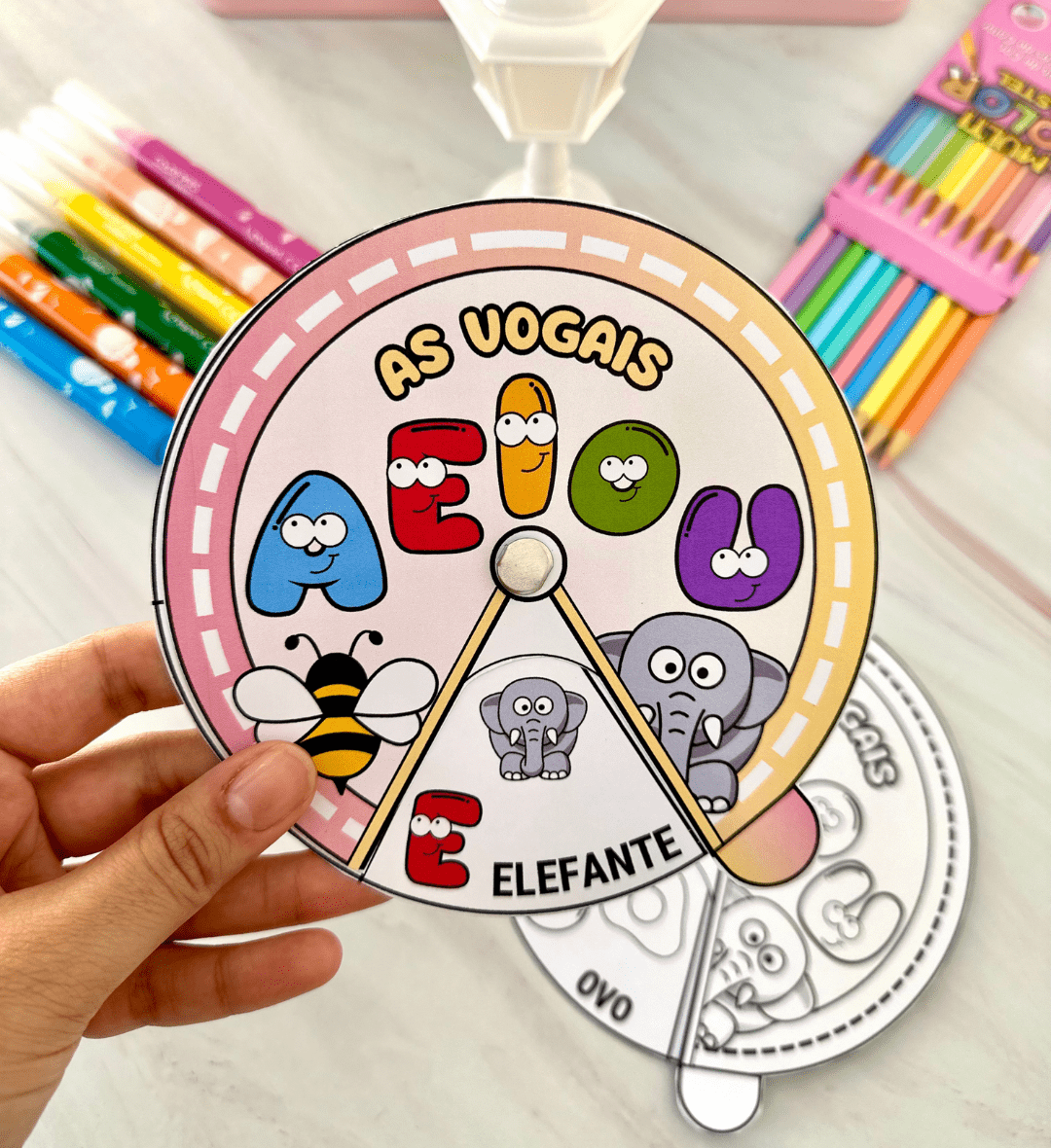 Roleta das Vogais em PDF para Educação Infantil — amostra 2: O que vem no material