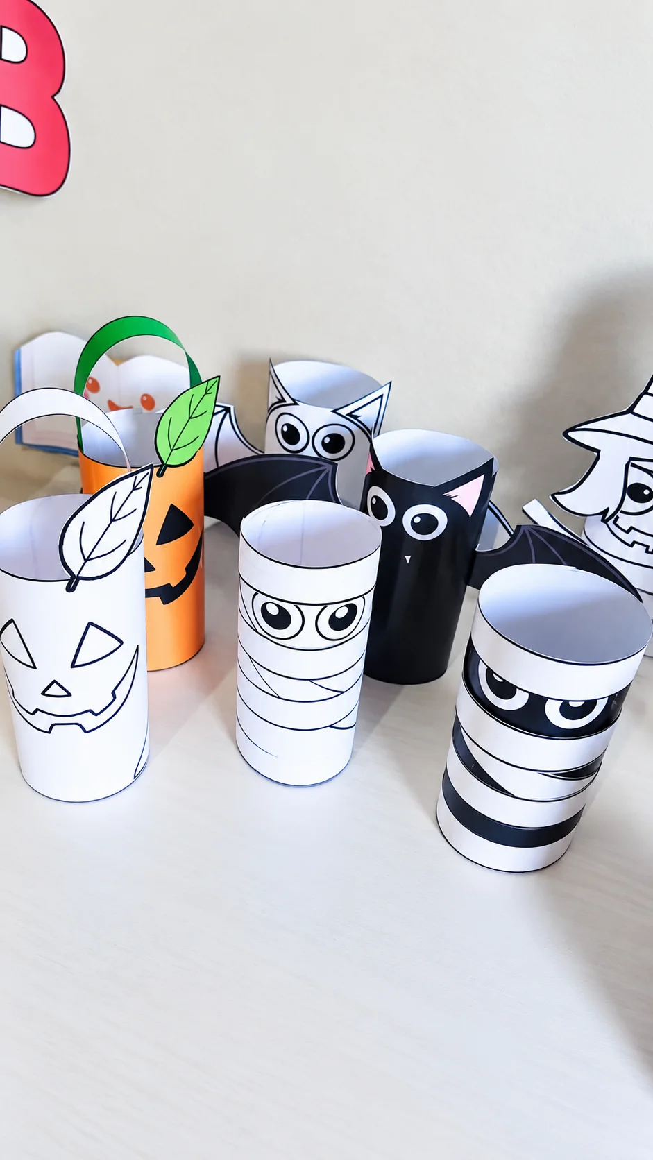 Rolinhos dos Personagens do Halloween - Dia das Bruxas 2026 BR — amostra 2: Arquivo em PDF com 9 personagens de Halloween,…