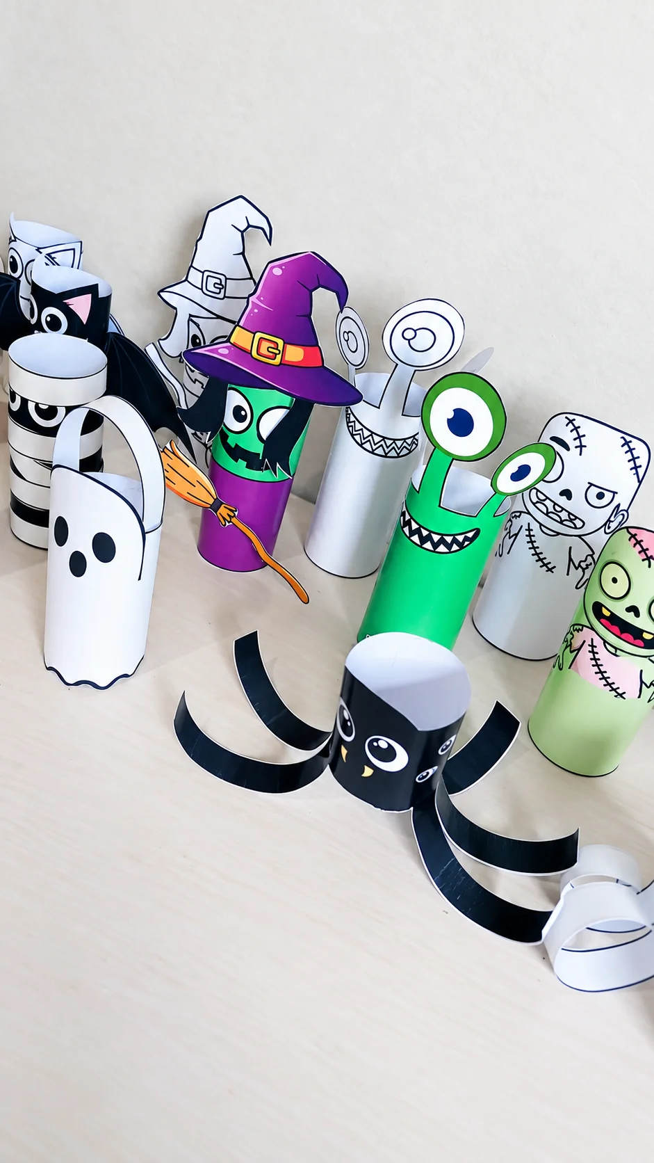Rolinhos dos Personagens do Halloween - Dia das Bruxas 2026 BR — Datas comemorativas para Todas as séries: Arquivo em PDF…