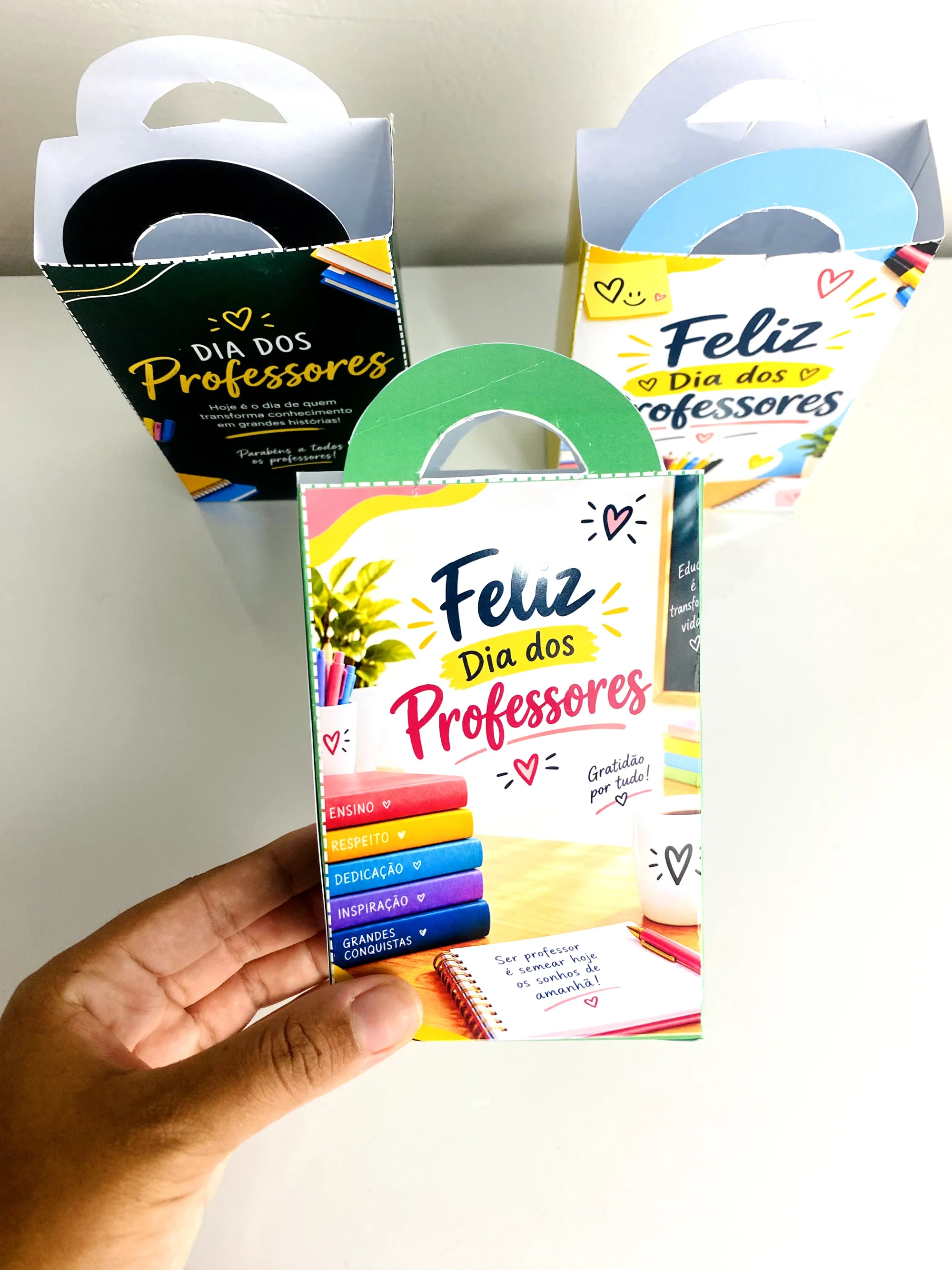 Sacola Dia dos Professores – Recurso Pedagógico para Presentear — amostra 1: A Sacola Dia dos Professores é um recurso… Sacola Dia dos Professores – Recurso Pedagógico para Presentear — amostra 1: A Sacola Dia dos Professores é um recurso…