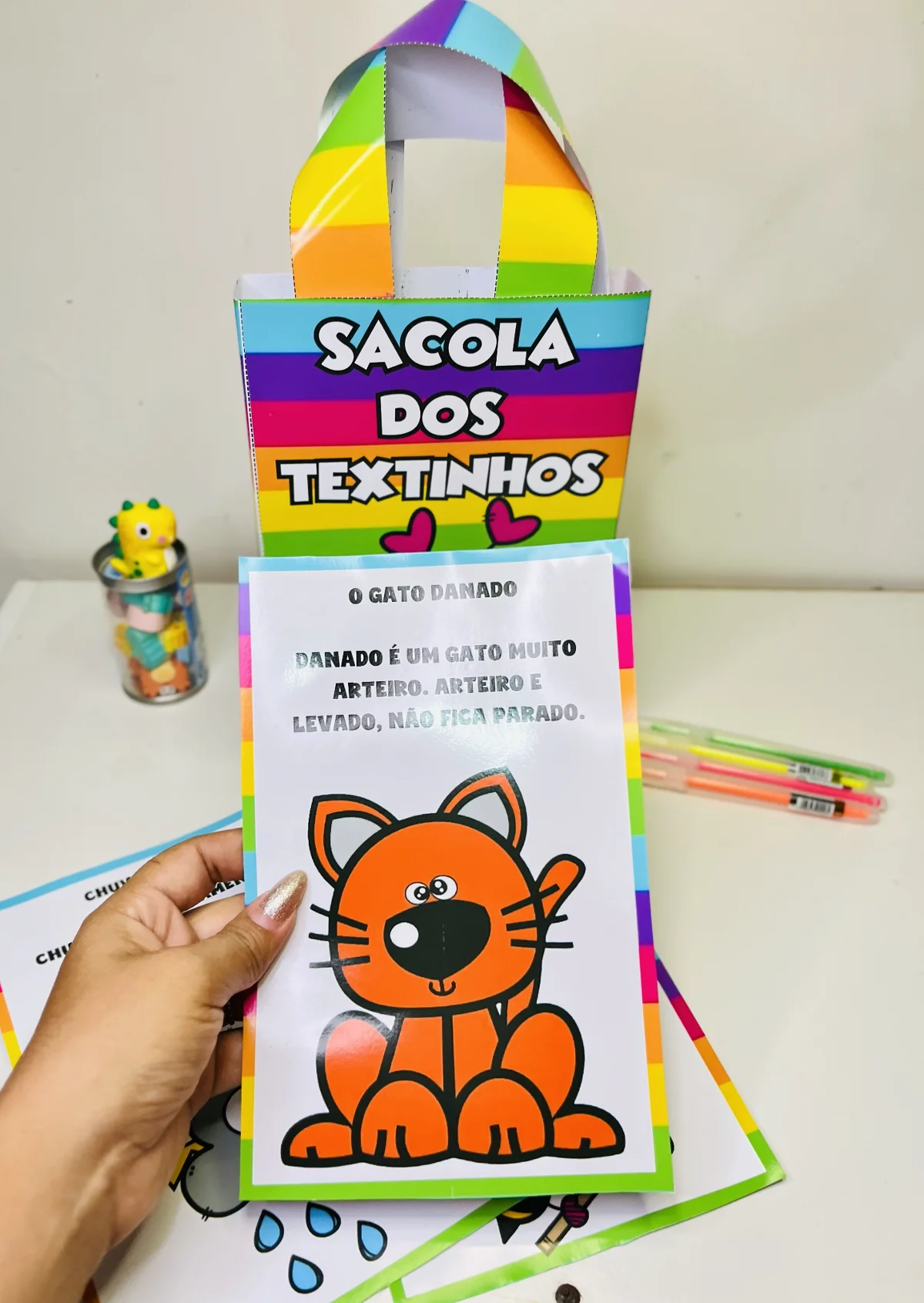 Sacola dos Textos ilustrados. Educação Infantil e fundamental — amostra 2: Sacola dos Textinhos é um recurso pedagógico…