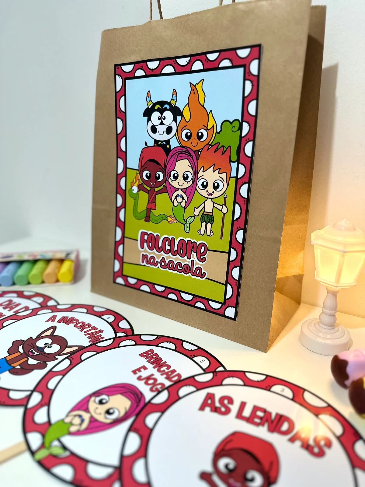 Sacola Folclore Brasileiro – PDF para Imprimir — amostra 2: Sacola tema Folclore Brasileiro para trabalhar o conteúdo com…