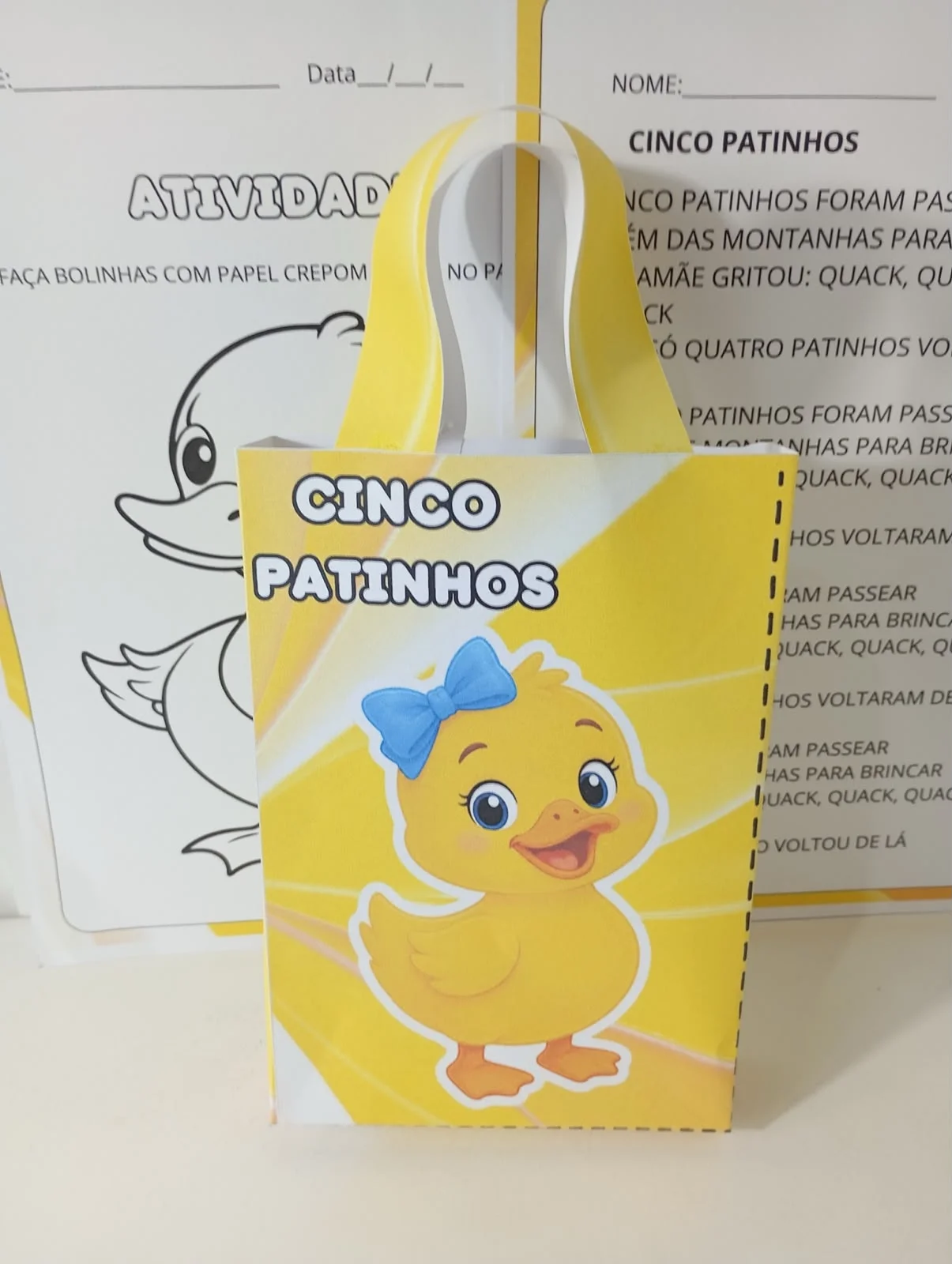 SACOLA MUSICAL - CINCO PATINHOS🦆 DEIXE SUA AULA MAIS DIVERTIDA! — amostra 3: Com a Sacola Musical – Cinco Patinhos , a…