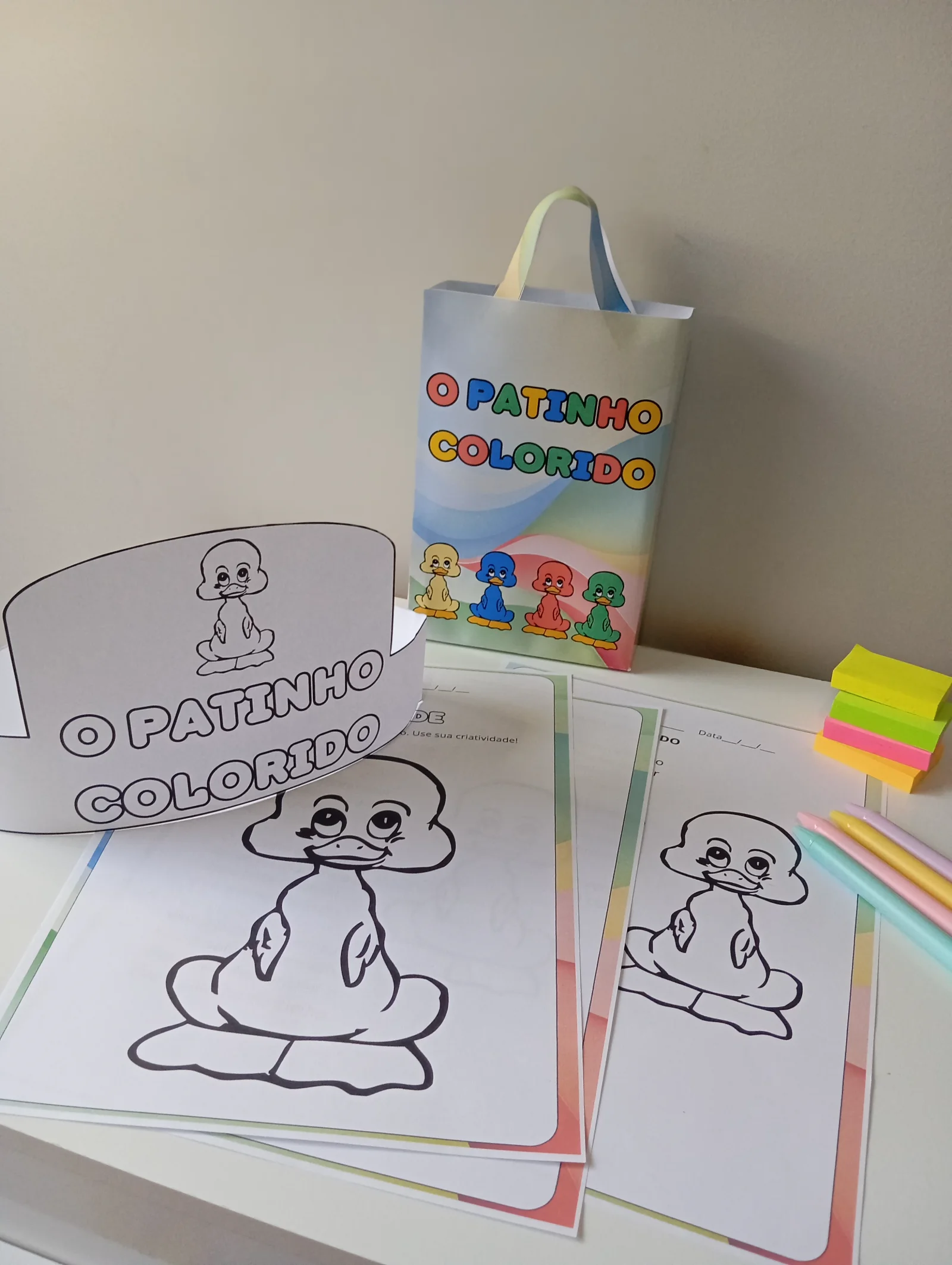 Sacola Musical Patinho Colorido – Recurso Pedagógico Infantil — amostra 2: Sacola Musical Patinho Colorido com plaquinhas…