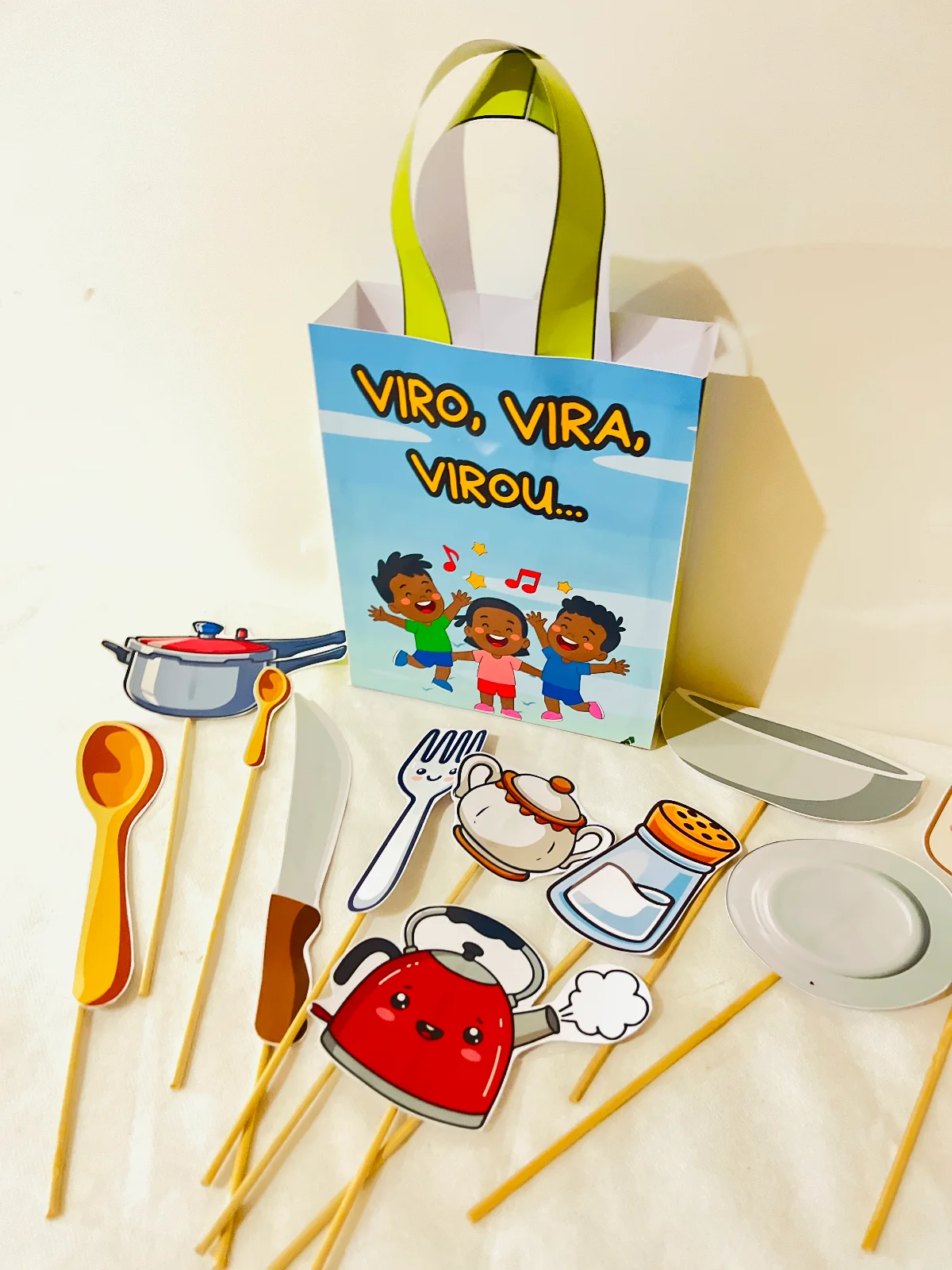 Sacola Musical Vira, Vira, Virou – Material Pedagógico — capa do material