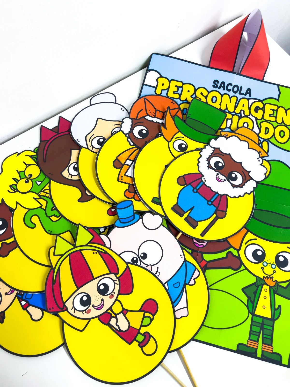 Sacola Personagens do Sítio do Picapau Amarelo — amostra 3: Um material pedagógico lúdico e encantador, ideal para…