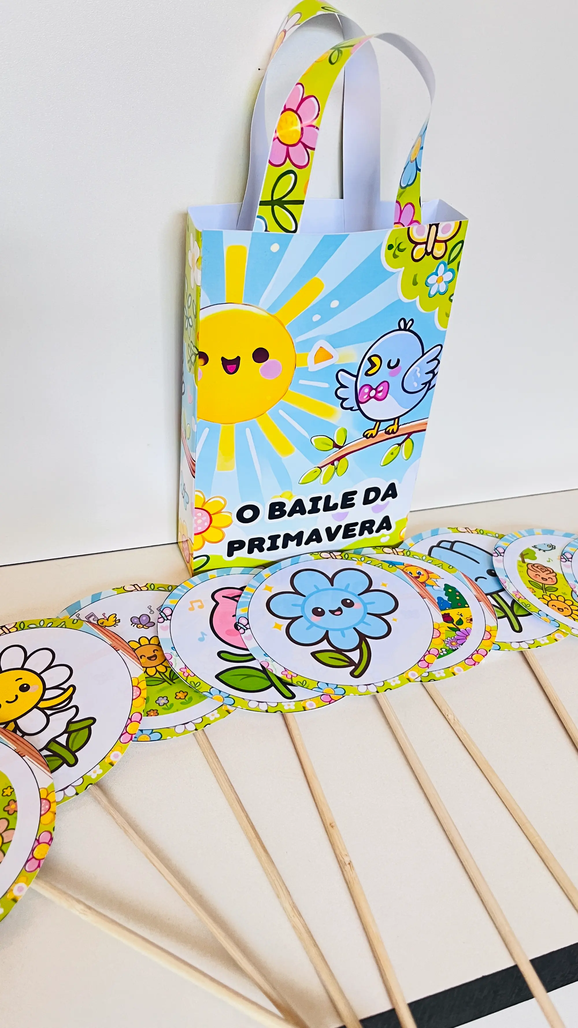 Sacola Teatral da Primavera – Educação Infantil e 1º ao 5º Ano | Arte — amostra 2: A Sacola Teatral da Primavera traz a…