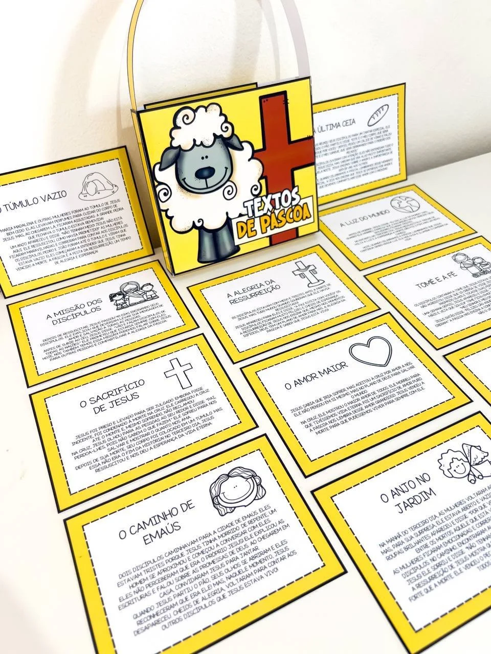 Sacola textos de Páscoa cristã — amostra 3: Textos de Páscoa Cristã A Páscoa cristã celebra a ressurreição de Jesus, que…