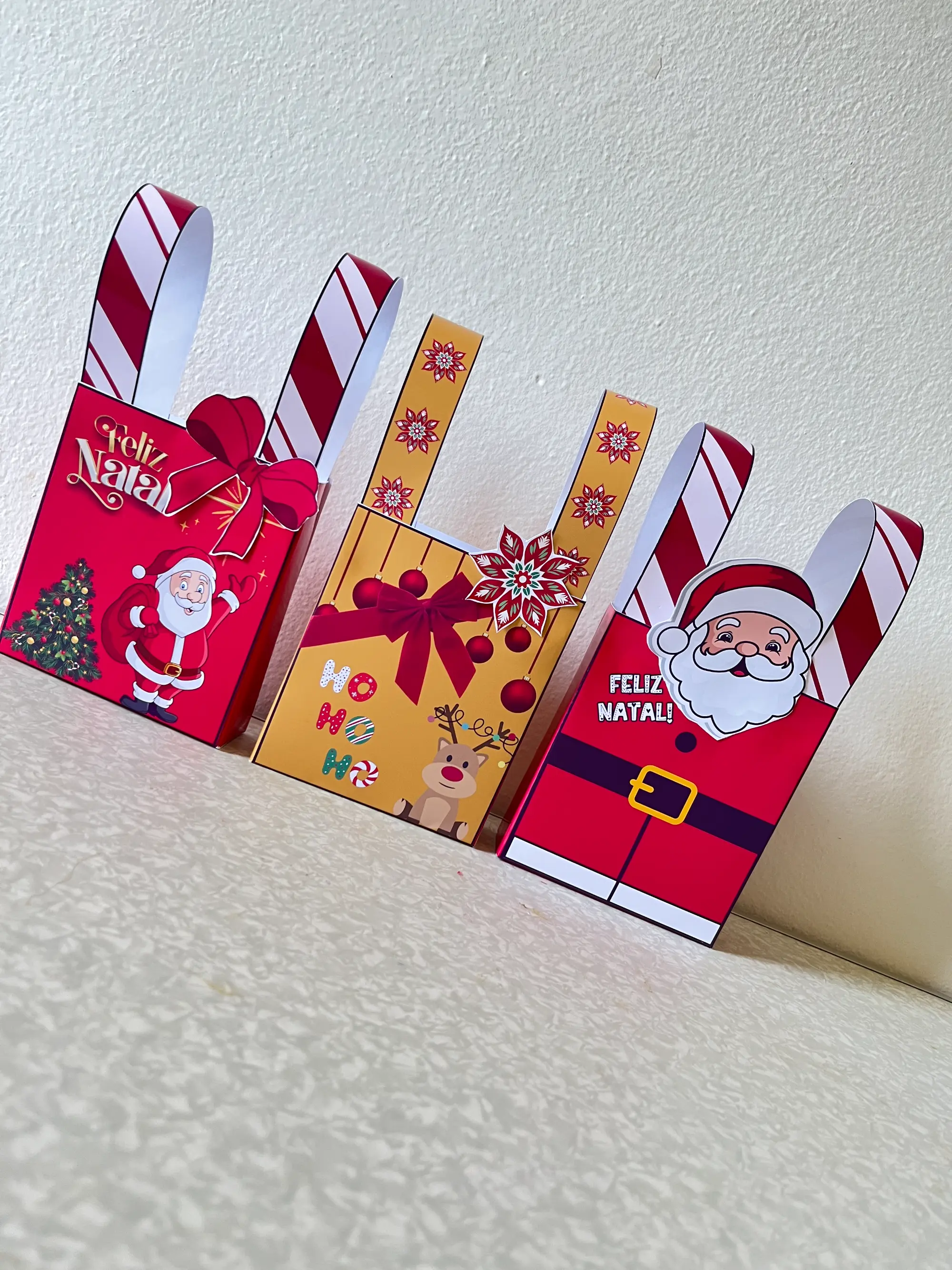 SACOLINHA DE NATAL – 3 MODELOS CRIATIVOS PARA LEMBRANCINHAS — amostra 2: Sacolinhas natalinas em 3 modelos encantadores,…