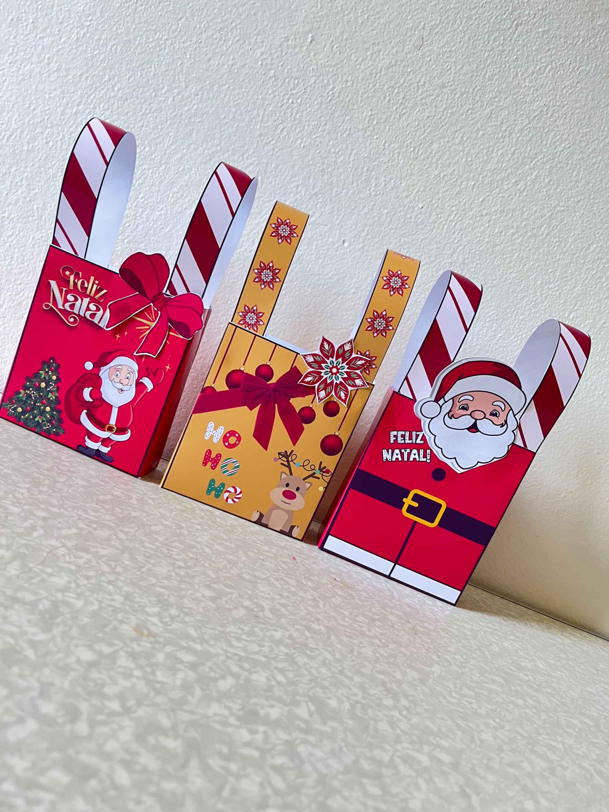 Sacolinha de natal colorida para imprimir em PDF — amostra 3: Encante o Natal das crianças com 3 modelos fofos de…