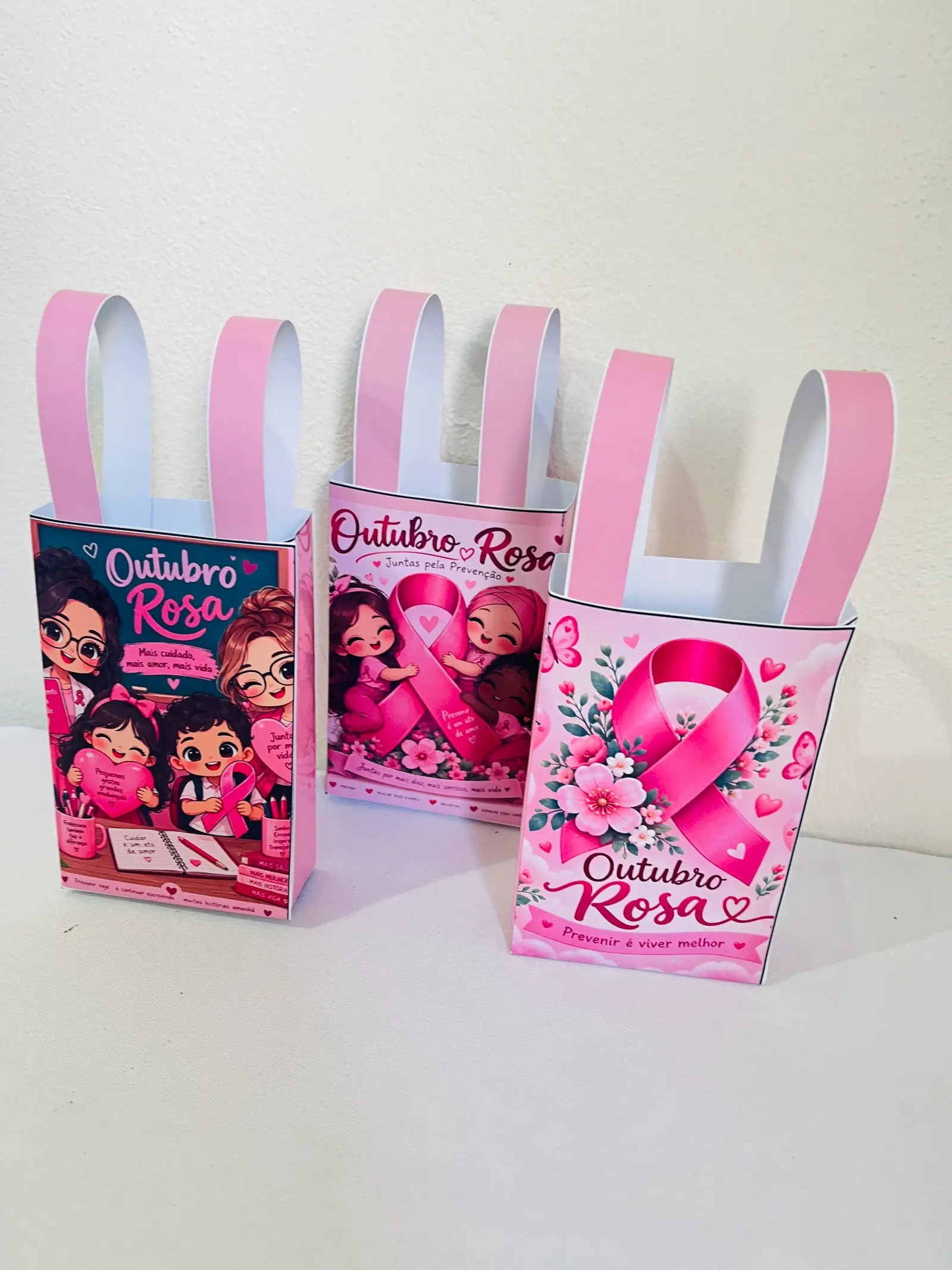 Sacolinha Outubro Rosa – Lembrancinha Cheia De Amor — amostra 3: 🎀 Colocar bombons e doces 💌 Adicionar mensagens de…