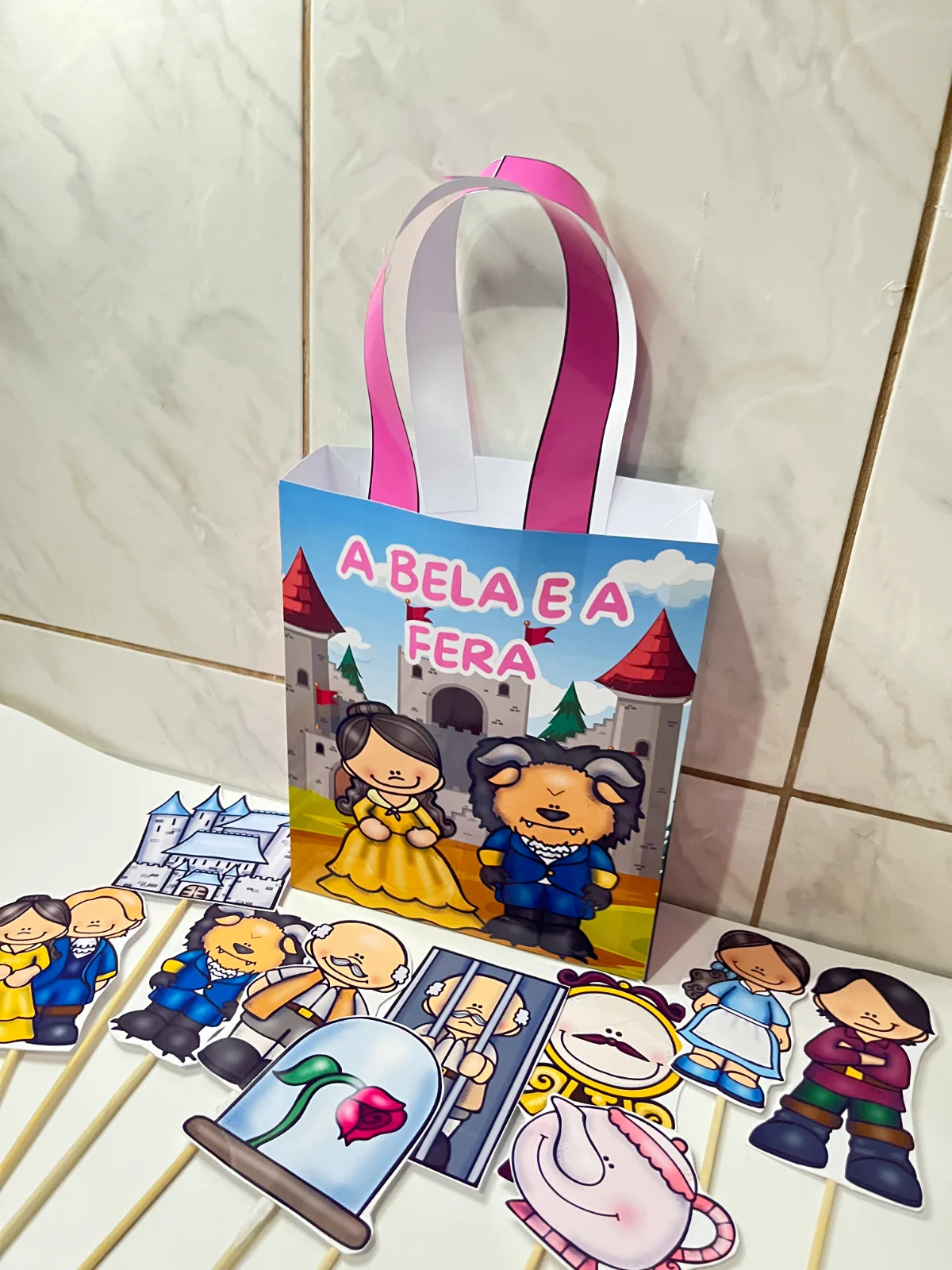 Sacolinha Teatral A Bela e a Fera : História lúdica Educação infantil — amostra 5: Sacolinha Teatral A Bela e a Fera:…