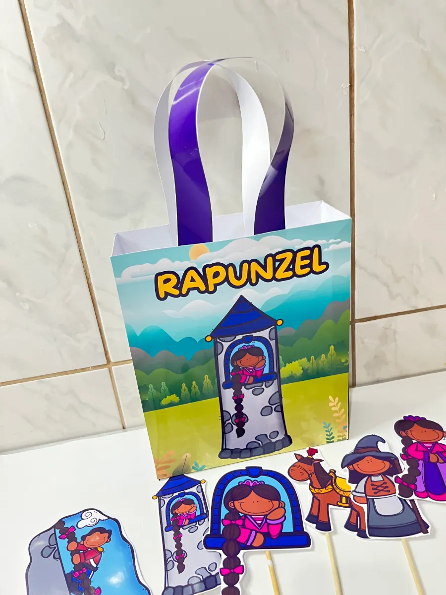 Sacolinha Teatral Rapunzel – Uma História Para Encantar! — amostra 4: Sacolinha Teatral Rapunzel com fantoches dos…