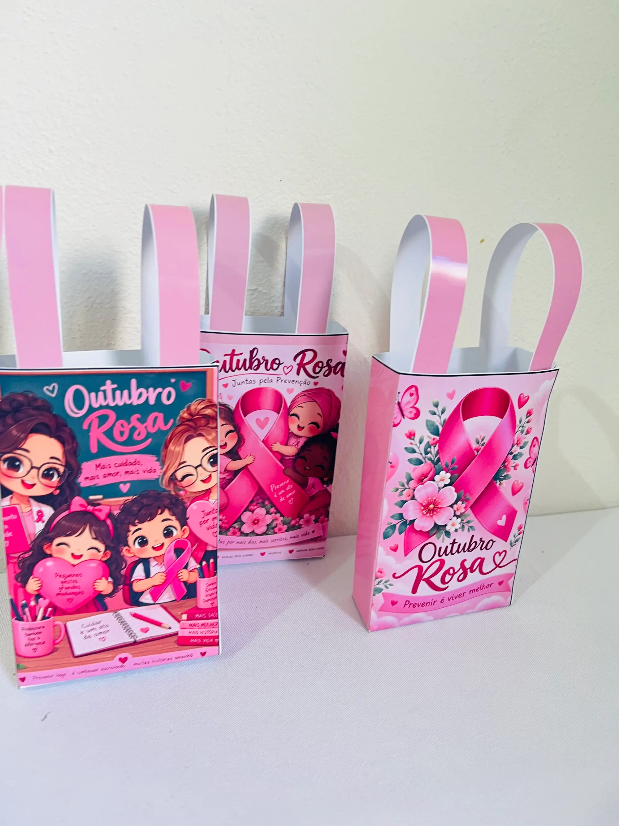 Sacolinhas Outubro Rosa - 3 Modelos de Lembrancinha — amostra 1: Sacolinhas temáticas de Outubro Rosa para montar…