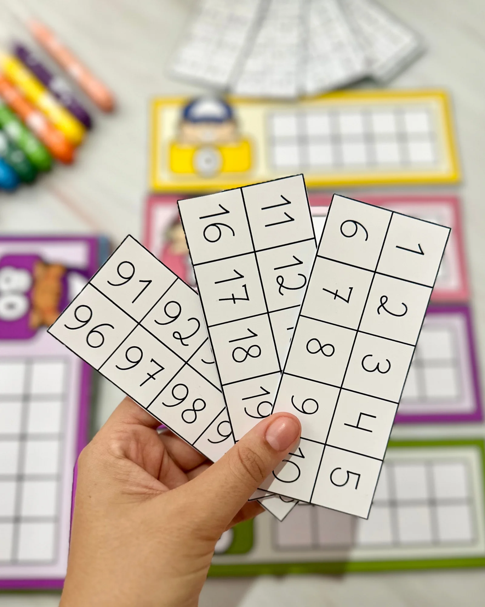 SEQUENCIA NUMÉRICA - ATIVIDADE LÚDICA DE ALFABETIZAÇÃO MATEMÁTICA — amostra 3: Com essa atividade, a criança completa os…