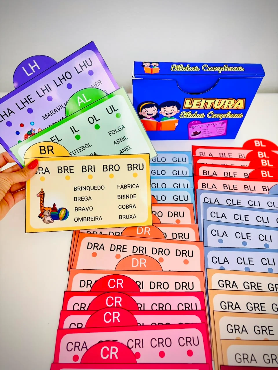 Sílabas Complexas 1º e 2º Ano. Fichas de Leitura — amostra 7: 80 fichas de leitura com sílabas complexas, palavras e frases… Sílabas Complexas 1º e 2º Ano. Fichas de Leitura — amostra 7: 80 fichas de leitura com sílabas complexas, palavras e frases…