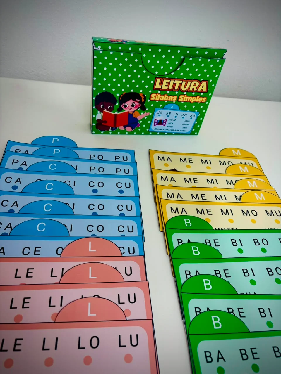 Sílabas Simples 1º Ano e 2º Ano. Fichas de Leitura — amostra 5: 55 fichas de leitura com sílabas simples, palavras e frases… Sílabas Simples 1º Ano e 2º Ano. Fichas de Leitura — amostra 5: 55 fichas de leitura com sílabas simples, palavras e frases…
